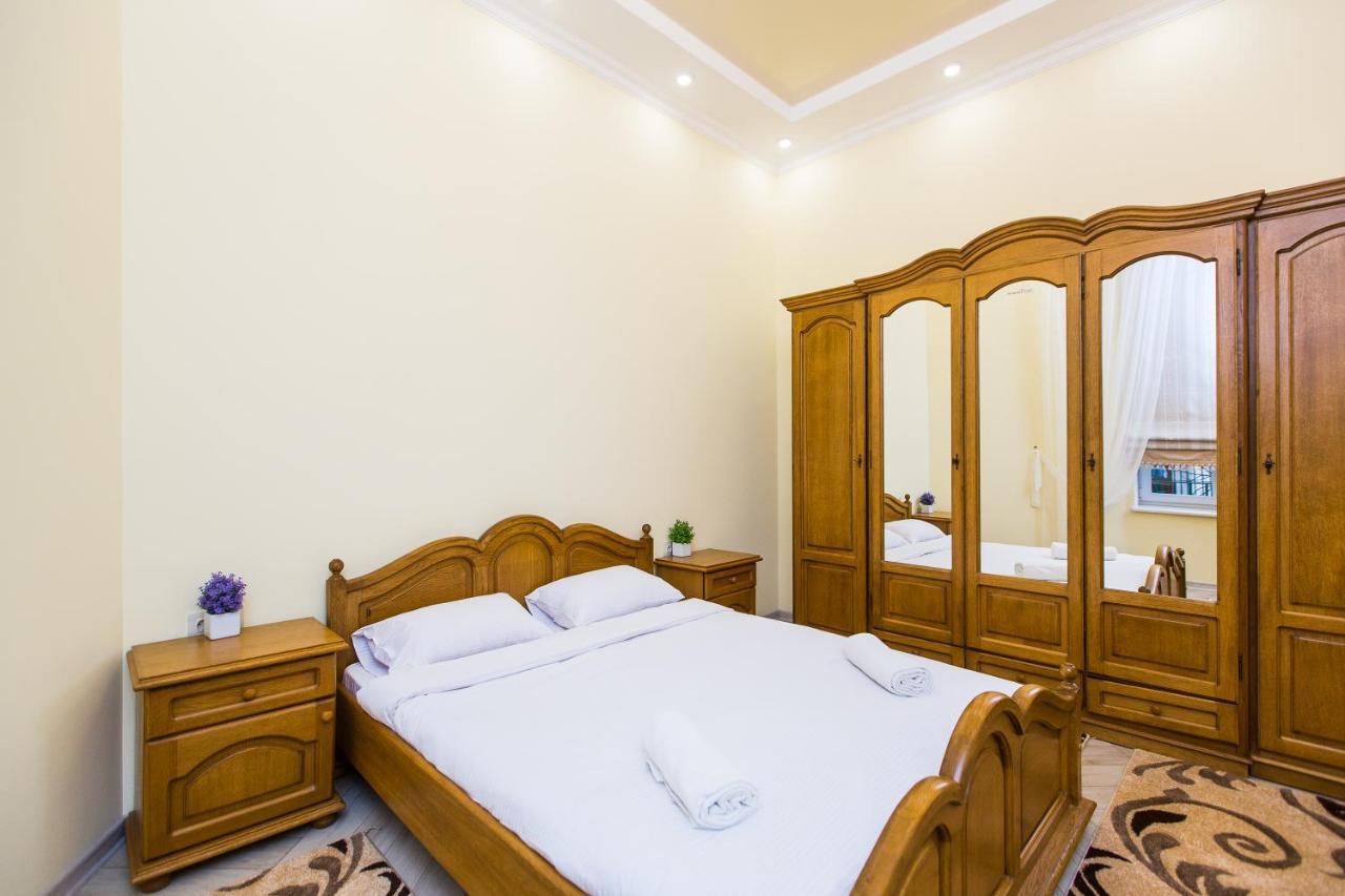 Avangard On Sholom Aleikhem St 7 Apart Appartement Lviv Buitenkant foto