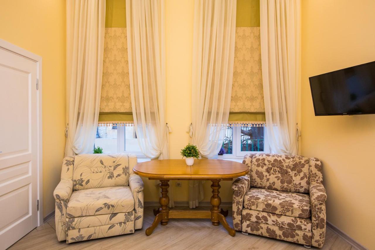 Avangard On Sholom Aleikhem St 7 Apart Appartement Lviv Buitenkant foto